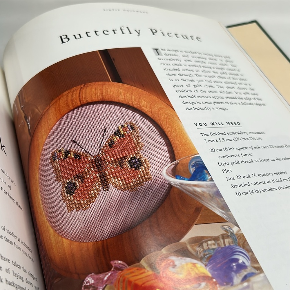 ๐ Next Steps In Cross Stitch Vintage 1996 Hardcover Book By Angela Beazley - Picture 16 of 16